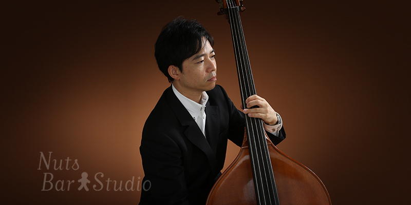 コントラバス奏者の圧倒的な個性！